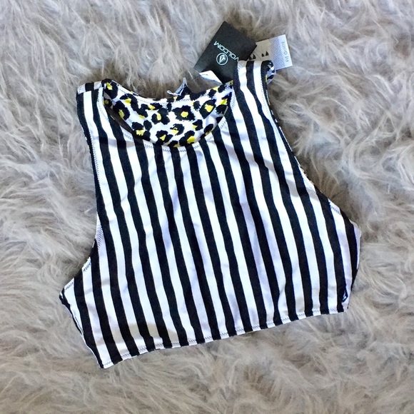 Reversible RV crop - Picture 3 of 3